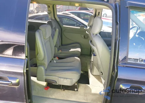 2007 Chrysler Town & Country Touring from USA, damaged, VIN 2A4GP54LX7R134603